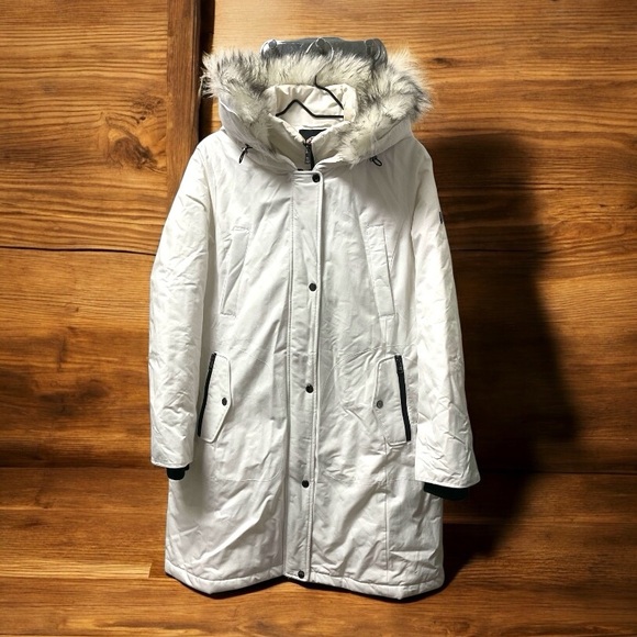 1 Madison White Ski Jacket with Fur-Trimmed Hood - Picture 9 of 9